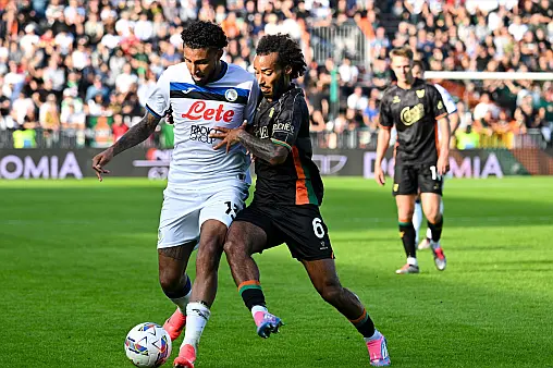 关于亚特兰大训练开放日,今夜内部沟通引观众欢呼,英超在即,更衣室氛围转暖的信息 关于亚特兰大训练开放日,今夜内部沟通引观众欢呼,英超在即,更衣室氛围转暖的信息