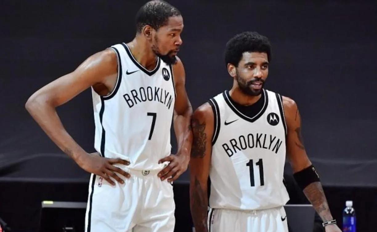 包含今晚欧篮联传出新动向；那不勒斯状态回暖；管理层表态——媒体盛赞；纪律约束更严格的词条